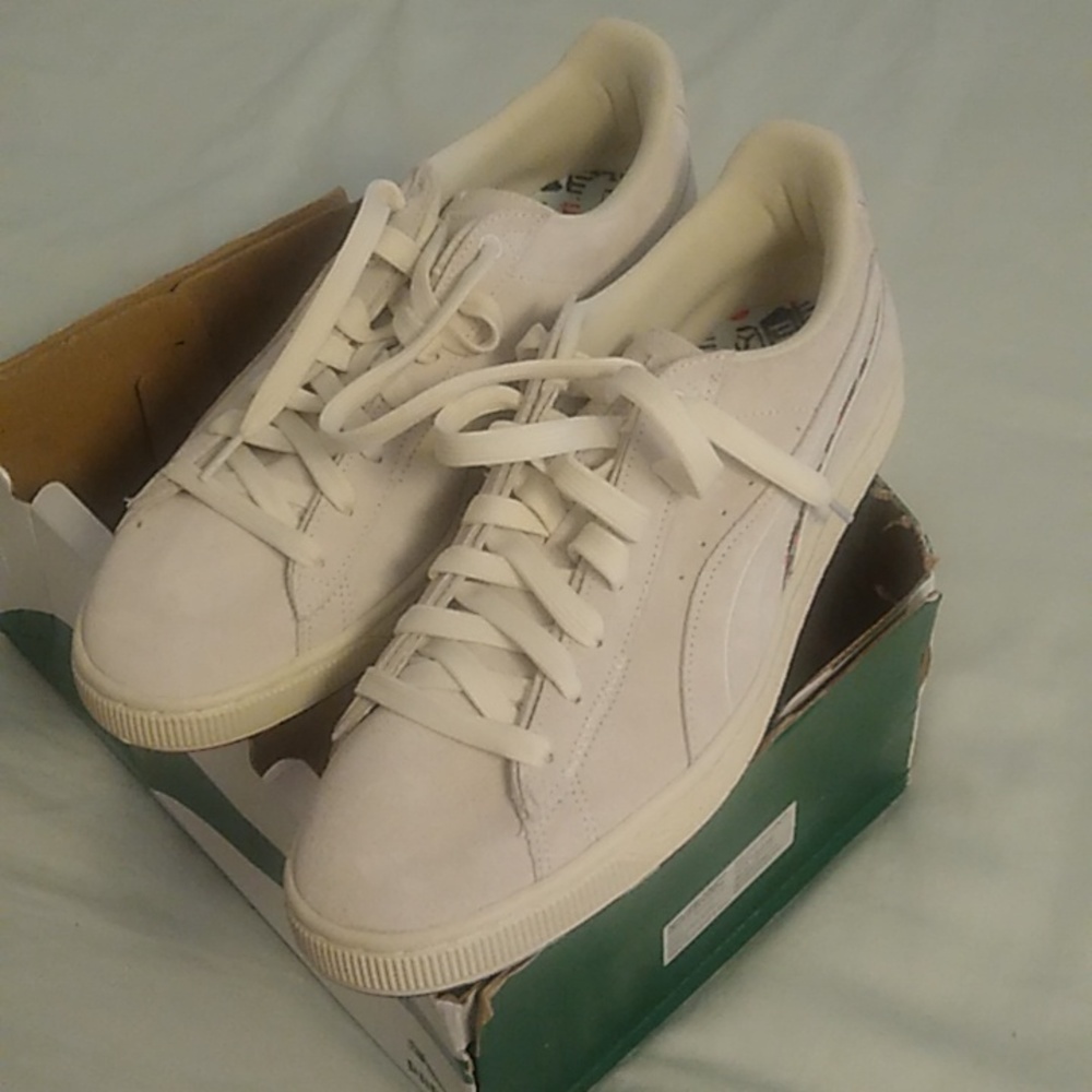 Puma suede men's sneakers silvery white